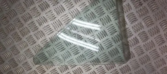 Rear vent window glass