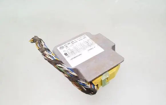 Volkswagen Touran I Airbag control unit/module 1T0909605C 5WK43518