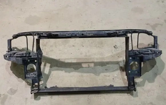Audi A8 S8 D3 4E Radiator support slam panel 
