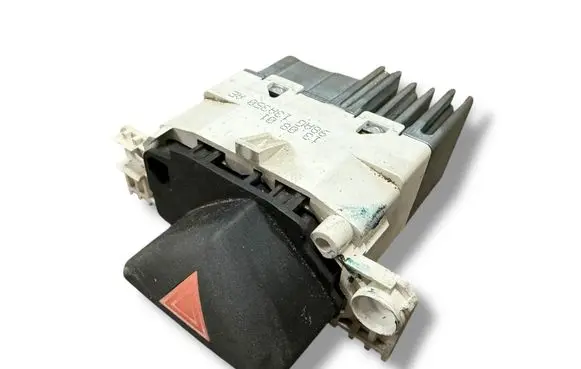 Ford Focus Hazard light switch 98AG13A350AE 130801