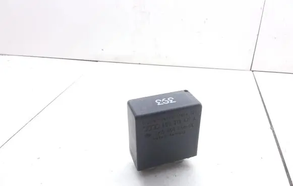 Audi A6 S6 C5 4B Other relay 4B0919471A 5KG00656805