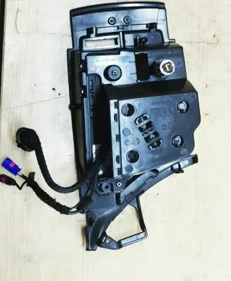 BMW 5 F10 F11 Glove box central console 9220651