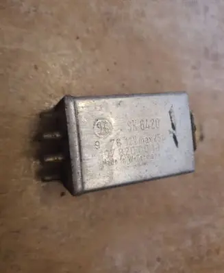 Mercedes-Benz SLC C107 Other relay 1078200010 97612103X25 SK6420