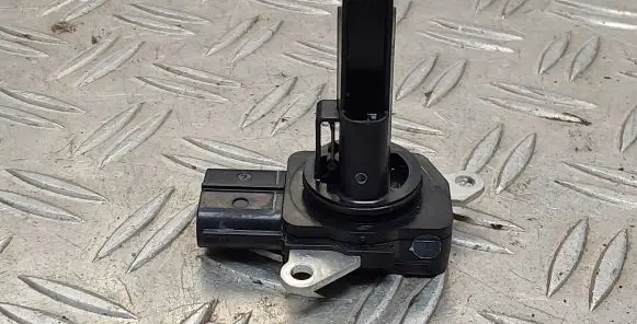 Toyota Yaris Mass air flow meter 222040V020