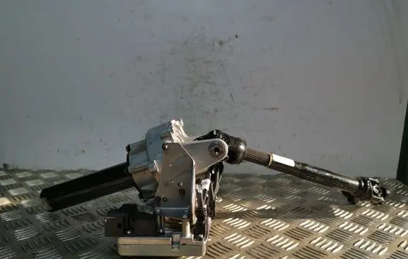 Jeep Compass Electric power steering pump P68276903AH