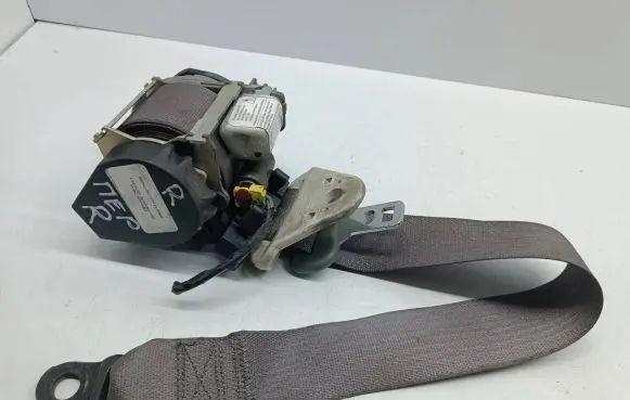 Dodge Caliber Front seatbelt 605031400A P0YX26BD5AC TA2215620569