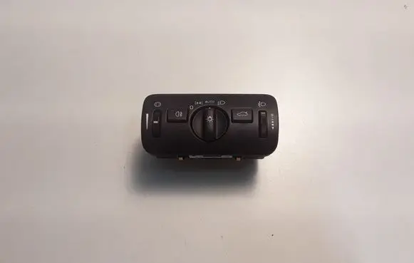 Volvo V40 Light switch 31443833
