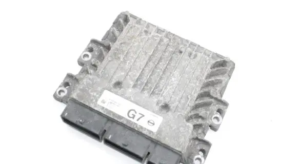 Nissan Juke I F15 Engine control unit/module 237101KB5A
