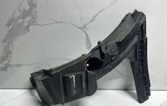 Volvo XC90 Rear bumper mounting bracket 08620566