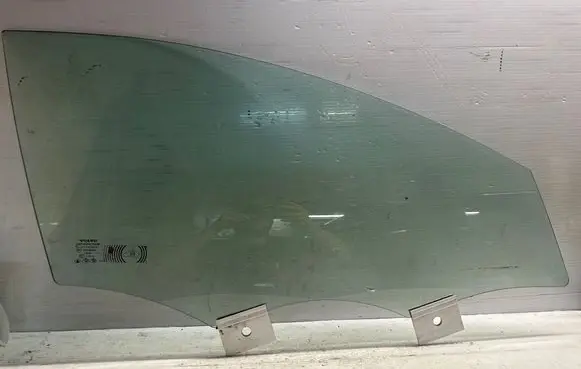 Volvo V60 Front door window glass four-door DOT57M1502AS2 E000186 43R00043