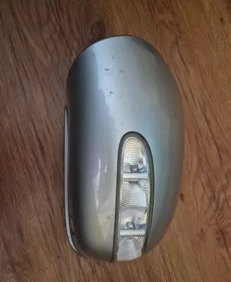 Mercedes-Benz ML W164 Plastic wing mirror trim cover 607W10