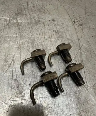 Volkswagen Golf VI Fuel injectors set 038103157C