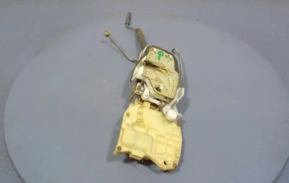Honda Accord Front door lock