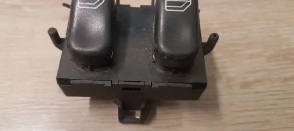Mercedes-Benz ML W163 Electric window control switch 1638203110 03751610