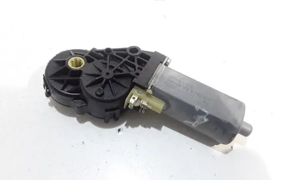 Volkswagen Phaeton Seat adjustment motor 0390201963