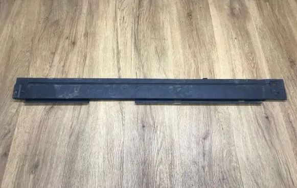 Trunk/boot lower side trim panel