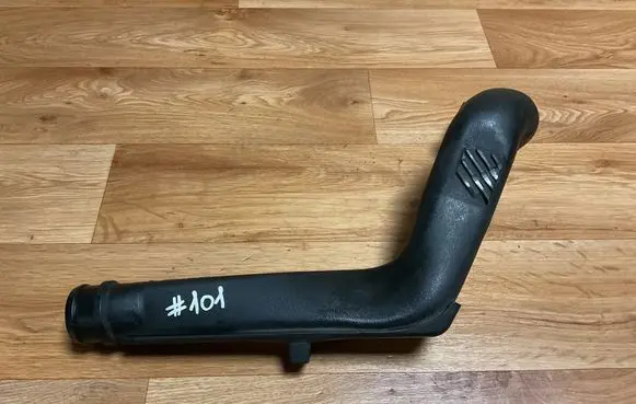 Volkswagen Golf IV Intercooler hose/pipe 1J0145762Q 1J0145770K