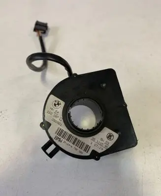 BMW 3 E46 Steering angle sensor 6750126 37146750126