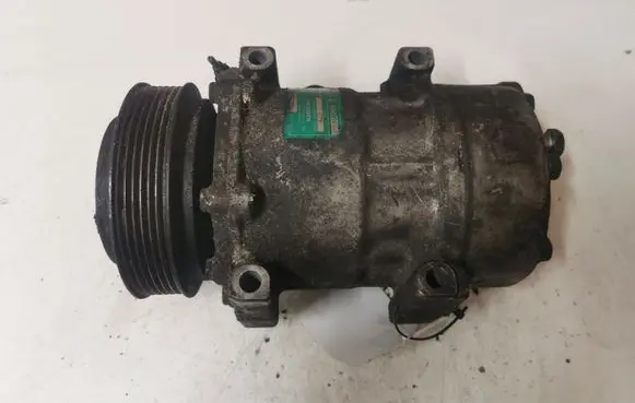 Renault Laguna I Air conditioning (A/C) compressor (pump) 7700111289
