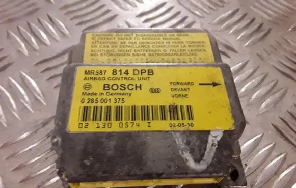 Mitsubishi Space Star Airbag control unit/module MR587814DPB 0285001375