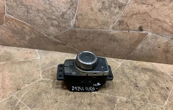 Mercedes-Benz A W176 Head unit multimedia control A2469009815
