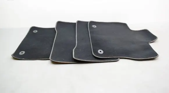 Volkswagen Touran III Car floor mat set 5TB863011