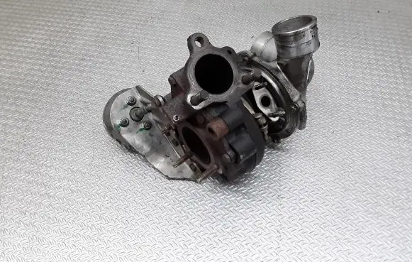 Toyota Corolla Verso AR10 Turbo 172010R011