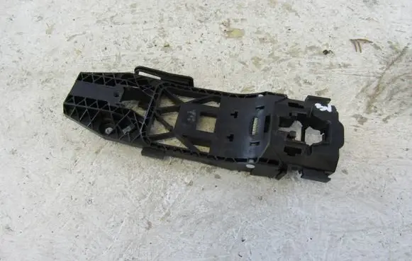 Audi A3 S3 8V Rear door exterior handle 8V0839885