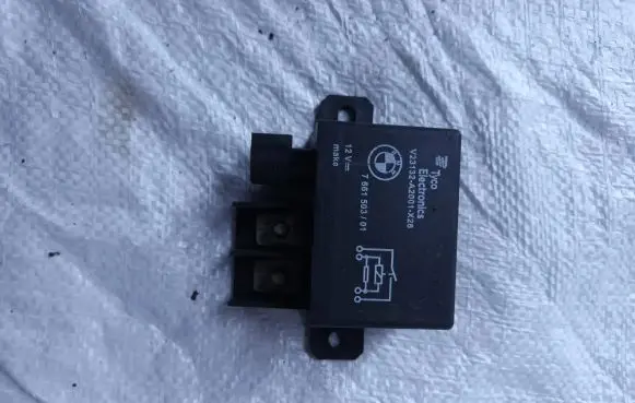 BMW 3 E90 E91 Coolant fan relay 7661503
