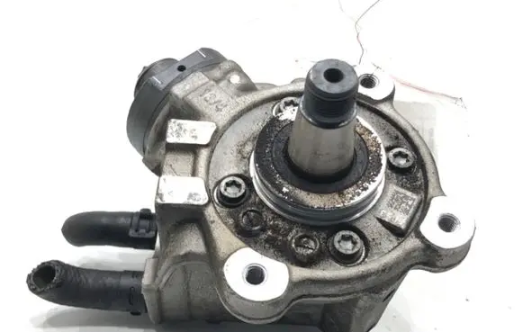 Volkswagen PASSAT B7 Fuel injection high pressure pump 03L130755L