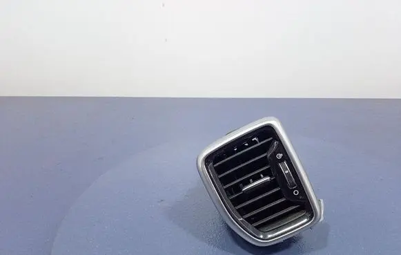 KIA Sportage Dashboard side air vent grill/cover trim 97480-F1AB0SA1