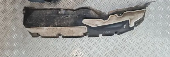 Mitsubishi L200 Front arch 