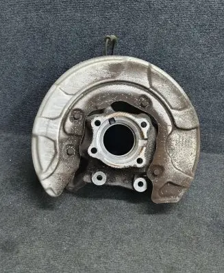 BMW 5 G30 G31 Rear wheel hub 6866337 6861801 170918869