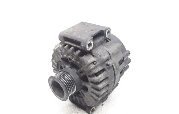 Mercedes-Benz E W212 Generator/alternator A0009068404