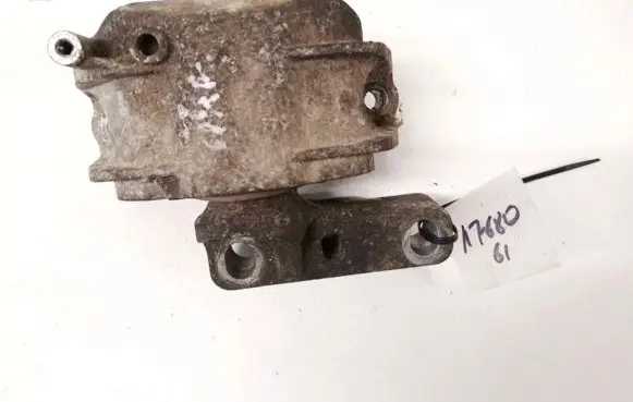 Volkswagen Caddy Engine mount bracket 1k0199262