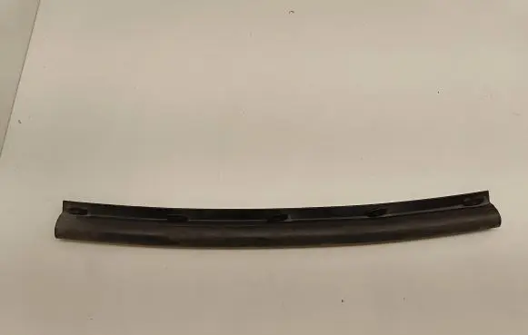 Volkswagen Golf VI Engine compartment rubber 5G0823709