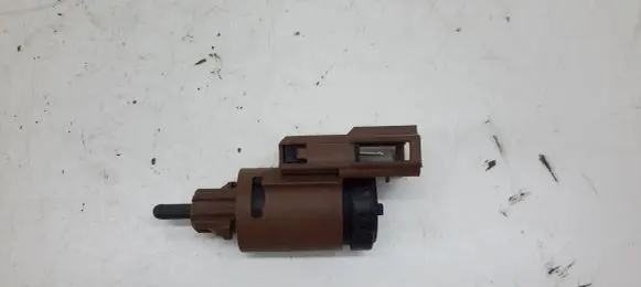Audi A4 S4 B6 8E 8H Brake pedal sensor switch 3B0945511B