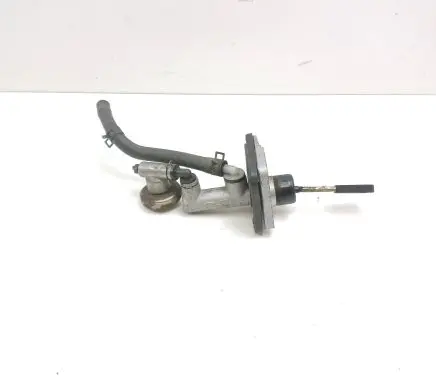 Hyundai Santa Fe Clutch master cylinder