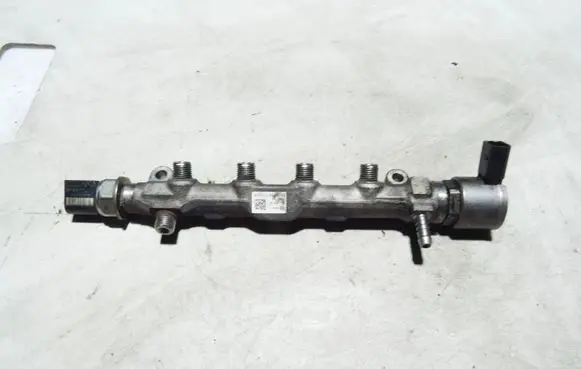 Audi A5 8T 8F Fuel main line pipe 04L130764C 04L089G 0196141