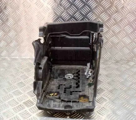 Battery box tray