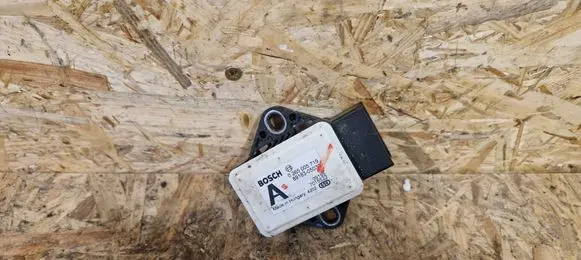 Toyota Avensis T270 ESP acceleration yaw rate sensor 0265005719 7015522 8918305030