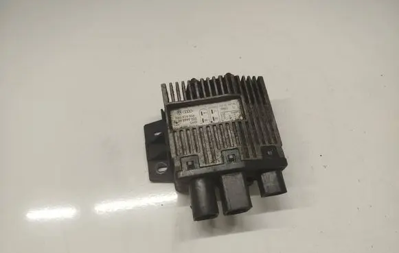 Volkswagen Transporter - Caravelle T5 Fan control module 3B0919506 898999000