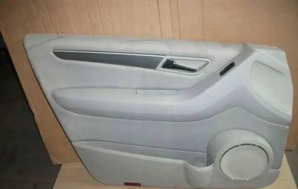 Mercedes-Benz A W169 Front door card panel trim MCD4912