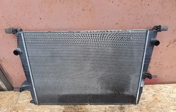 Renault Megane III Coolant radiator 214100014R M135746D RM1822