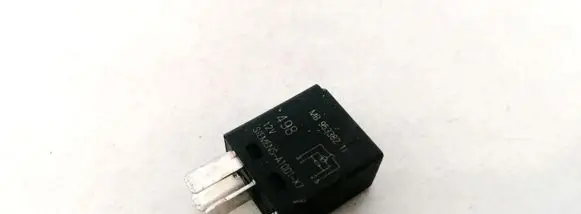 Mitsubishi Space Star Other relay MB953382 498