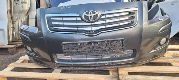 Toyota Avensis T250 Front bumper