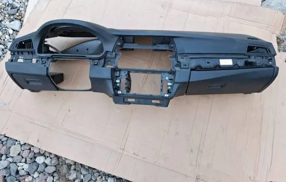 BMW 5 F10 F11 Dashboard 9166657 10B301FB 0500001