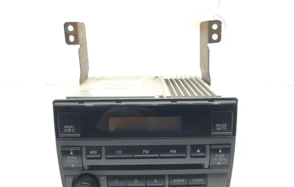 Nissan Altima Radio/CD/DVD/GPS head unit 28185ZB00A