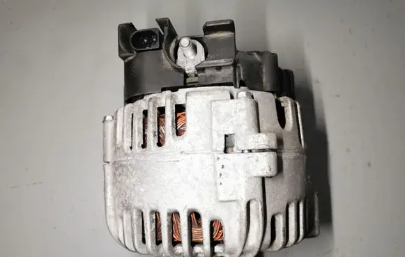Mini One - Cooper Coupe R56 Generator/alternator 7823291 2607239B