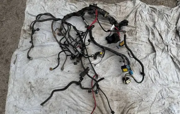 Dacia Dokker Engine installation wiring loom 115042R 240115042R